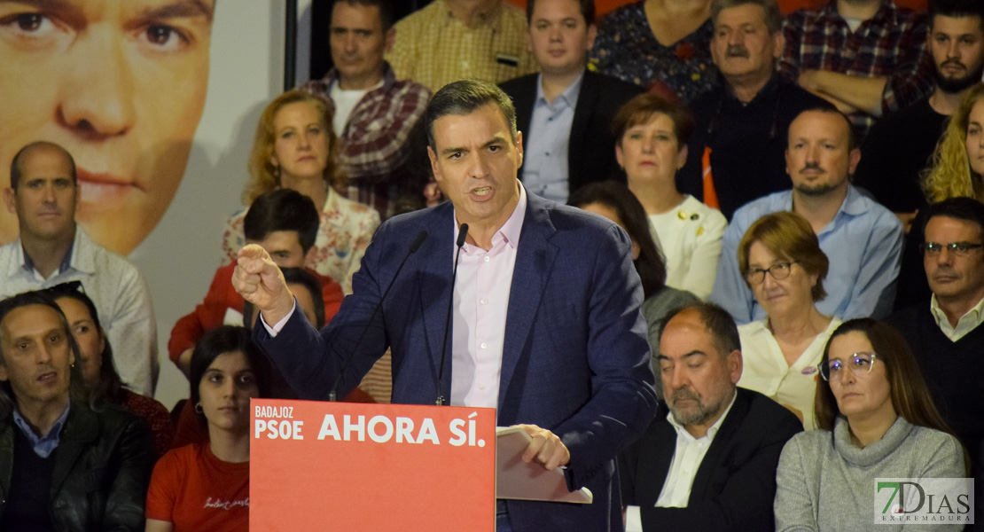 GALERÍA - Pedro Sánchez visita Badajoz
