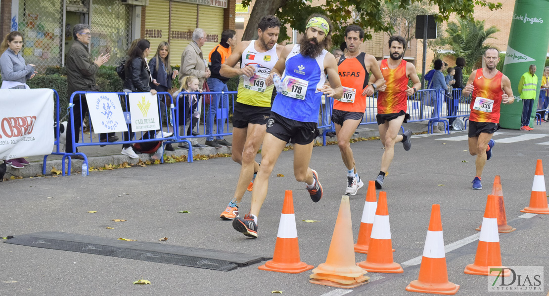 GALERÍA II - Imágenes de la Carrera Solidaria Contra el Cáncer en Badajoz