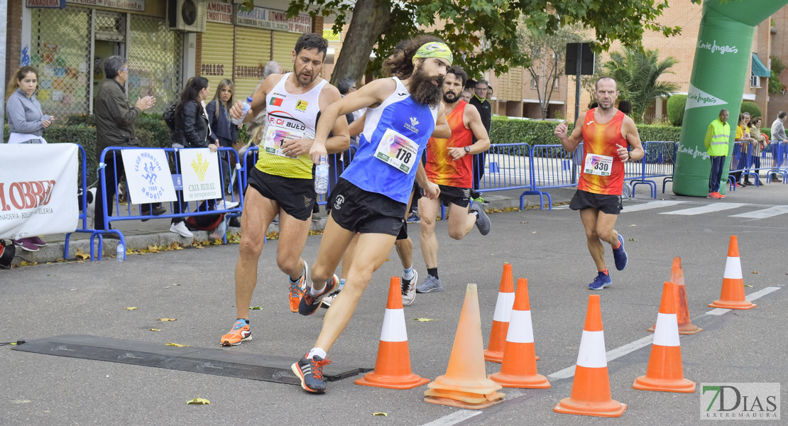 GALERÍA II - Imágenes de la Carrera Solidaria Contra el Cáncer en Badajoz