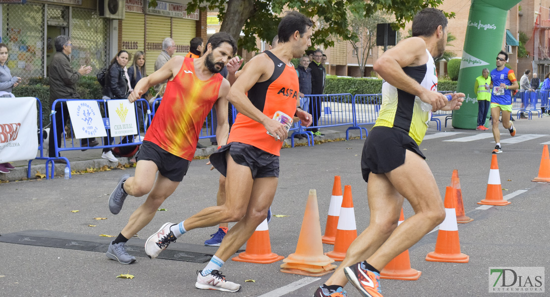 GALERÍA II - Imágenes de la Carrera Solidaria Contra el Cáncer en Badajoz