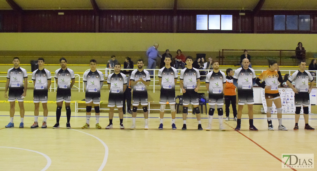 Imágenes del Pacense Voleibol - Grupo Laura Otero Miajadas