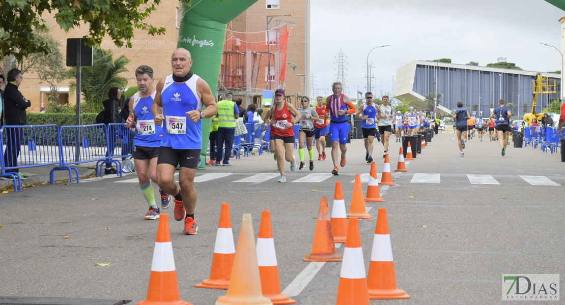 GALERÍA II - Imágenes de la Carrera Solidaria Contra el Cáncer en Badajoz