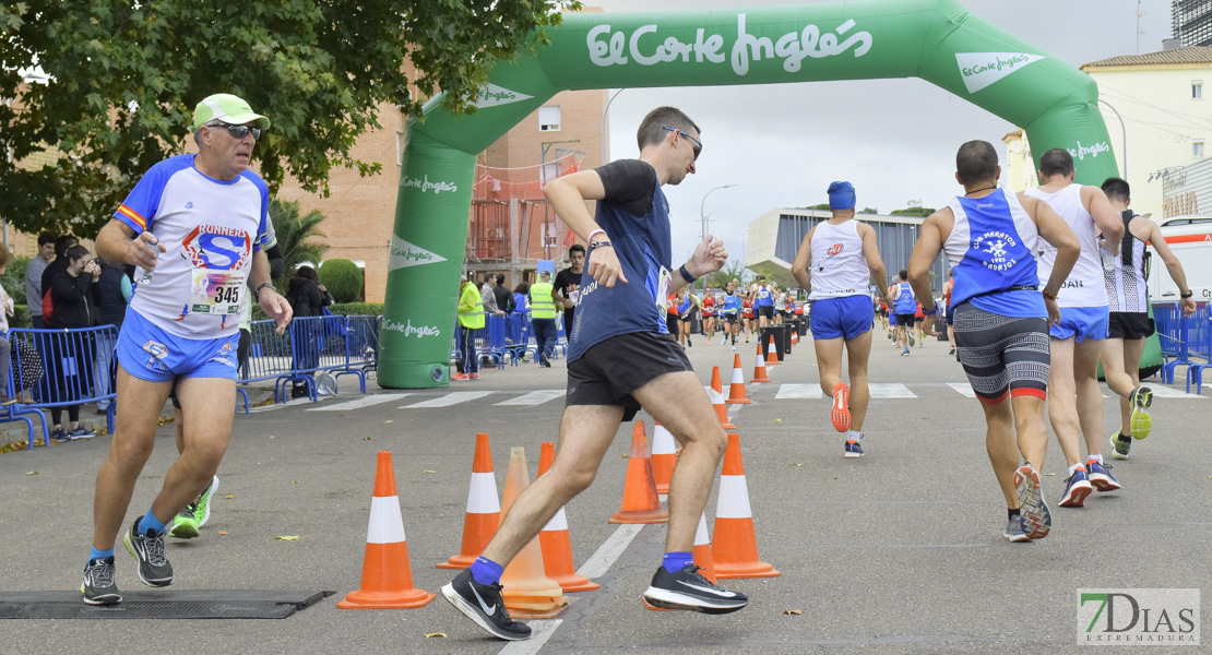 GALERÍA II - Imágenes de la Carrera Solidaria Contra el Cáncer en Badajoz