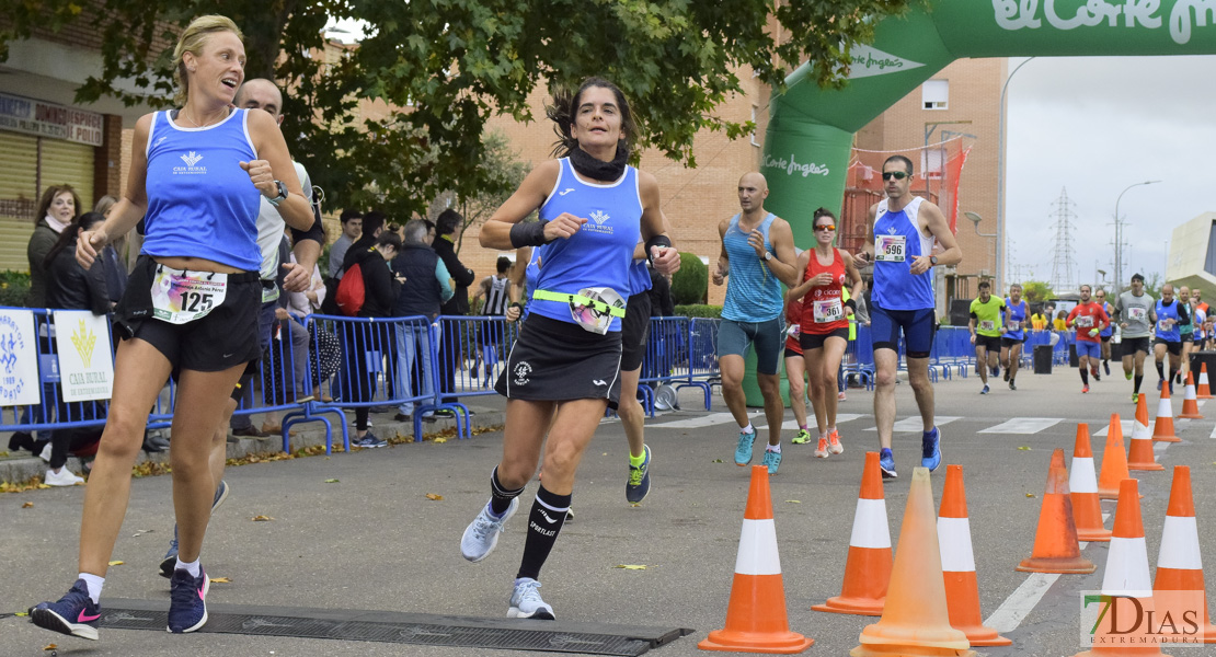 GALERÍA II - Imágenes de la Carrera Solidaria Contra el Cáncer en Badajoz