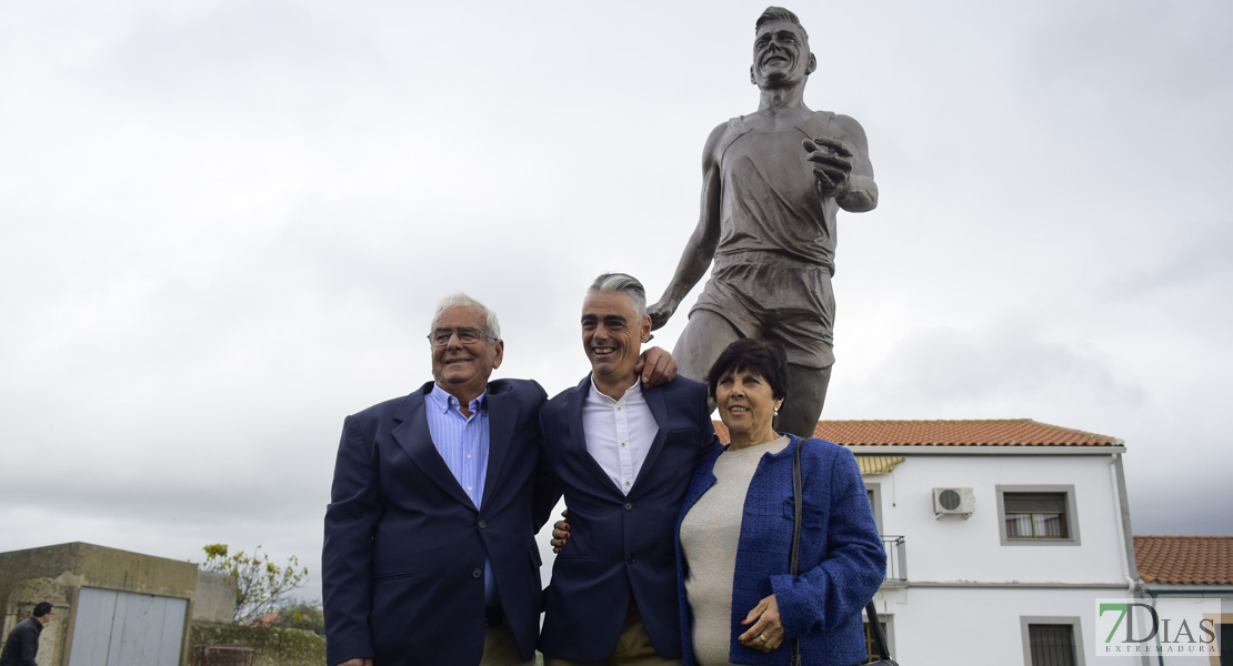 Imágenes del homenaje a José María Pámpano I