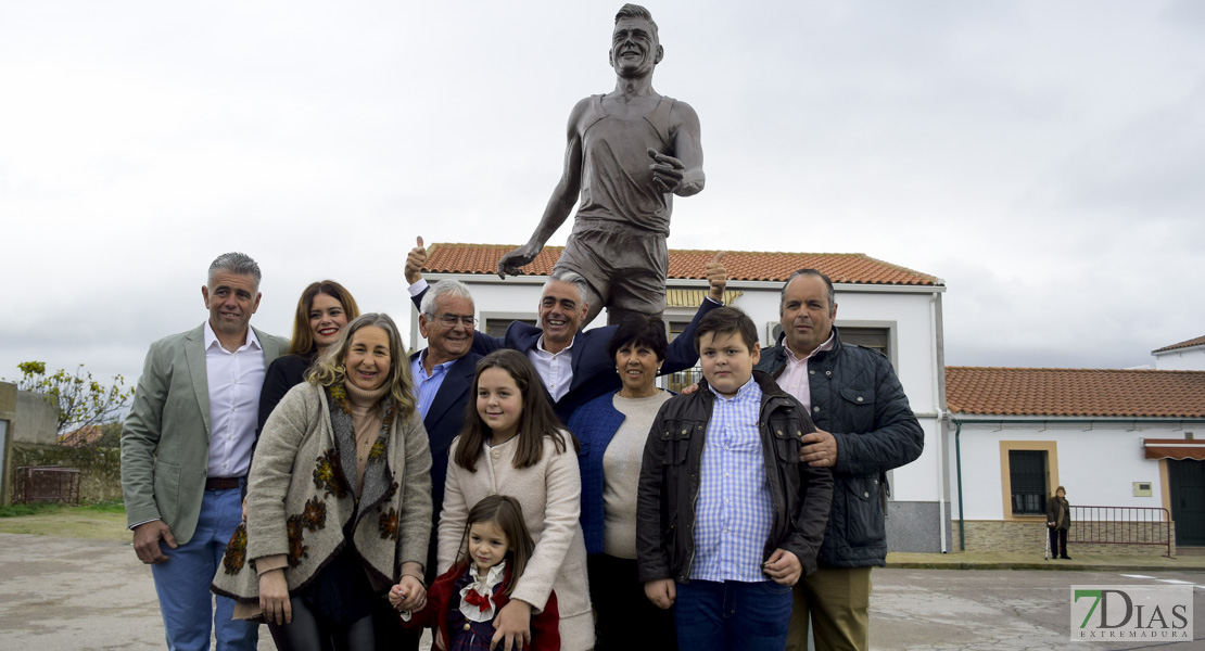 Imágenes del homenaje a José María Pámpano I