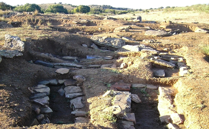 Denuncian la destrucción de un yacimiento arqueológico en Extremadura