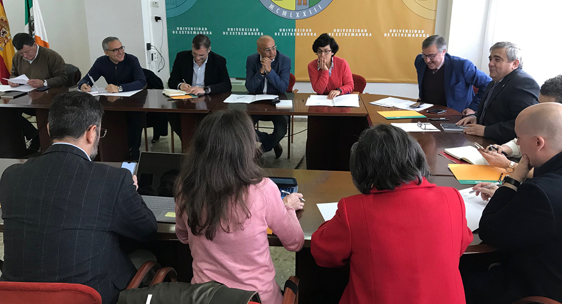 La Universidad de Extremadura incrementa su colaboración con la Universidad de Évora