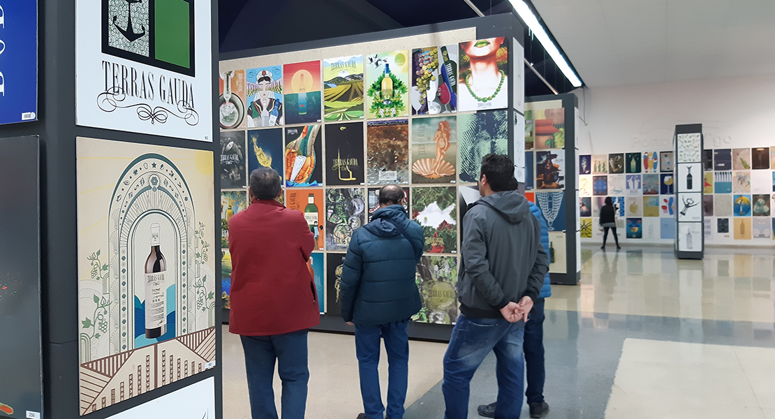 Diseñadores extremeños exhiben sus obras entre 1.435 carteles de 66 países de todo el mundo