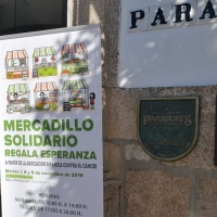 Mercadillo contra el cáncer en el Parador de Mérida