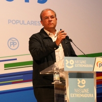 Monago lamenta la incapacidad de Vara con el éxodo juvenil extremeño