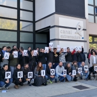 Los trabajadores de Canal Extremadura se concentran para exigir el cese de Urbano García