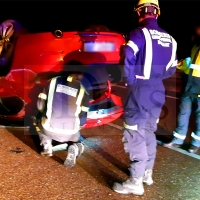 Accidente de tráfico con atrapado en la carretera EX-322