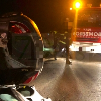 Una mujer queda atrapada en su coche tras sufrir un accidente en la N-432