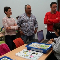 Escolares aprenden a programar robots y videojuegos con contenidos medioambientales