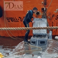 Imágenes del narcosubmarino en la costa gallega