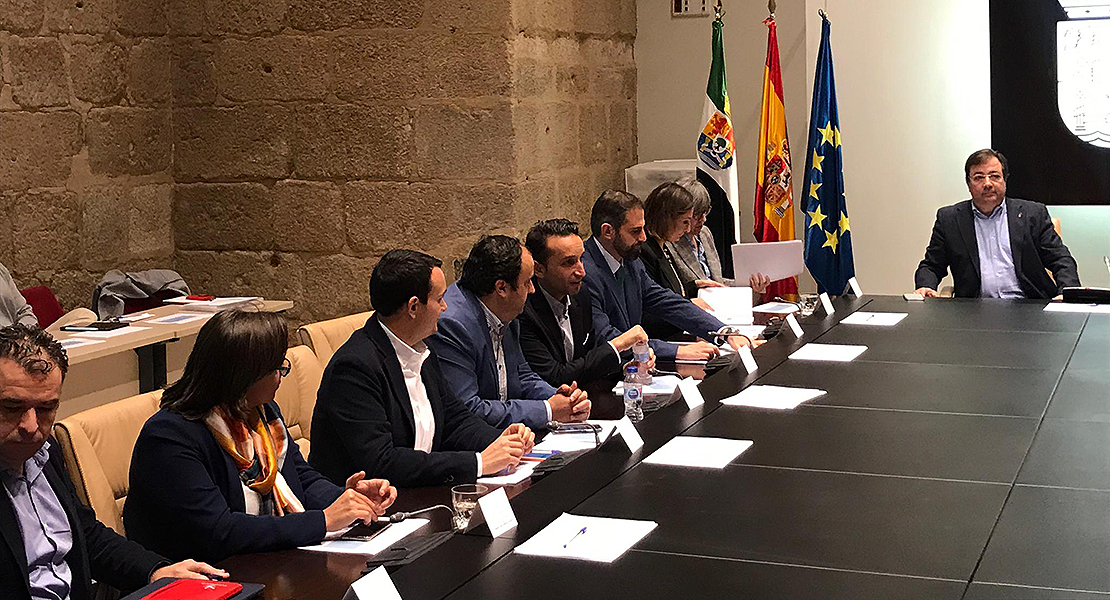 Cs exige una reunión con el ministro de Fomento para la llegada del tren digno a Extremadura