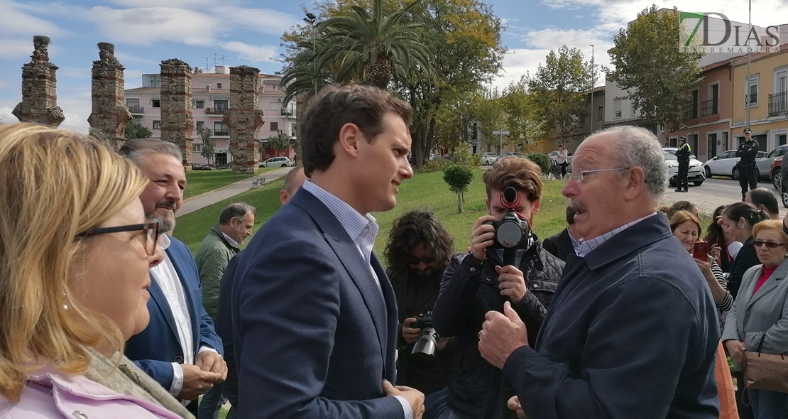 Albert Rivera: “Si soy presidente los extremeños no tendrán que volver a exigir un tren digno”