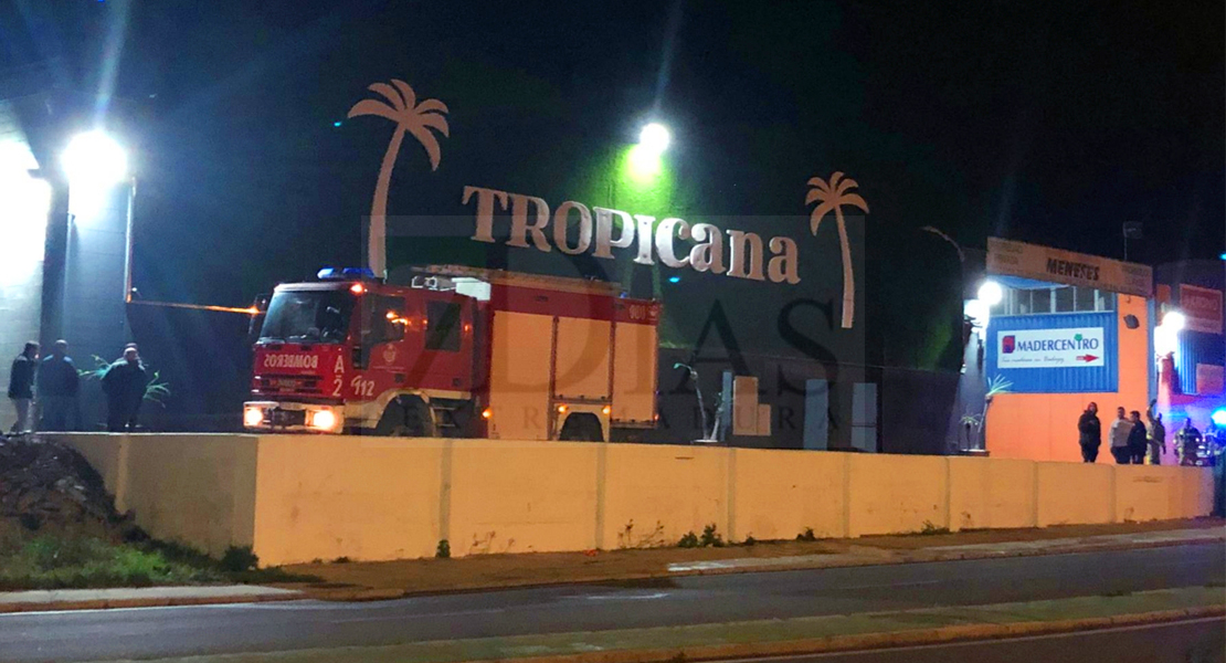 Incendio en el interior de la discoteca Tropicana de Badajoz