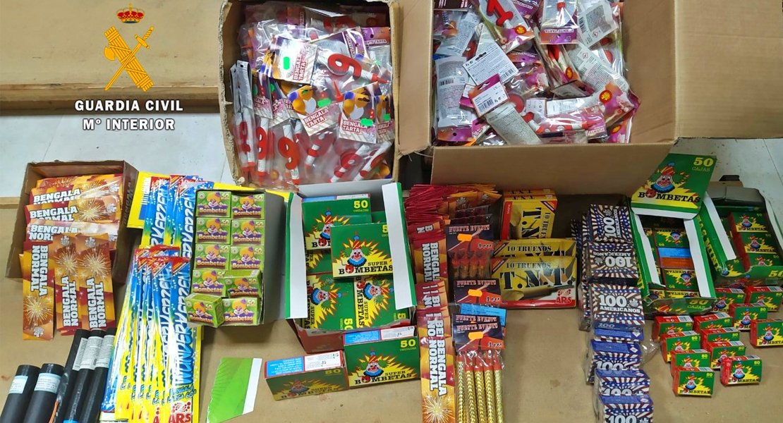 La Guardia Civil retira 12.500 artículos pirotécnicos que iban a ser vendidos ilegalmente