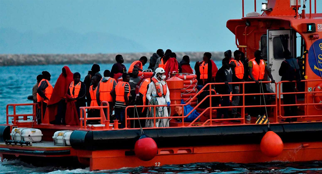 Canarias acoge una embarcación con más de 50 inmigrantes