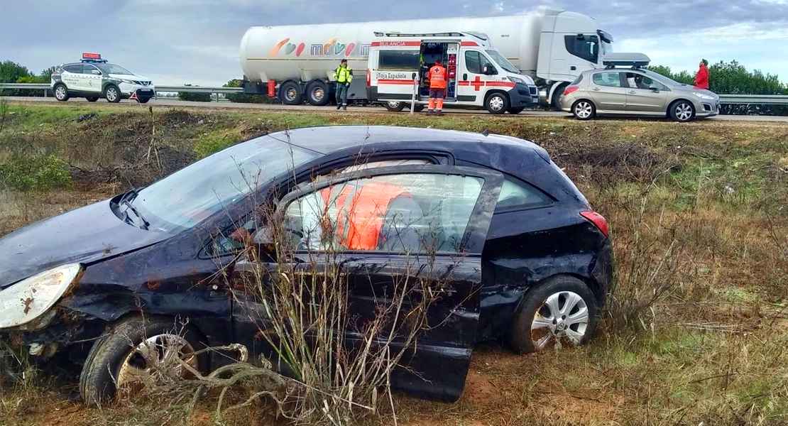 Accidente de tráfico en la A-66 a la altura de Almendralejo