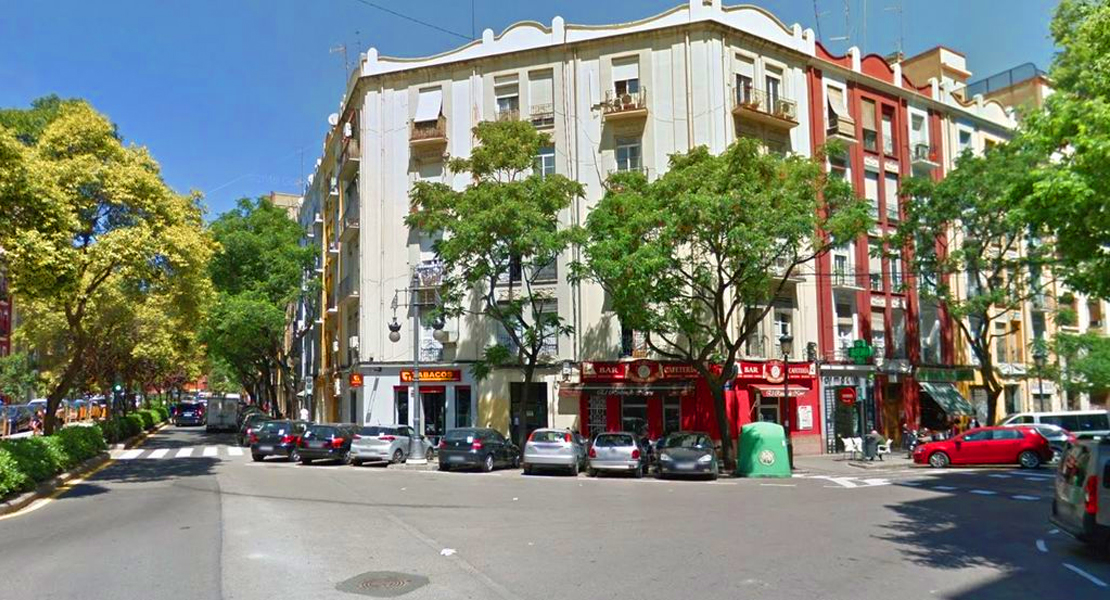 Un joven apuñala a un menor por intentar "ligar" con dos chicas y se da la fuga en Valencia