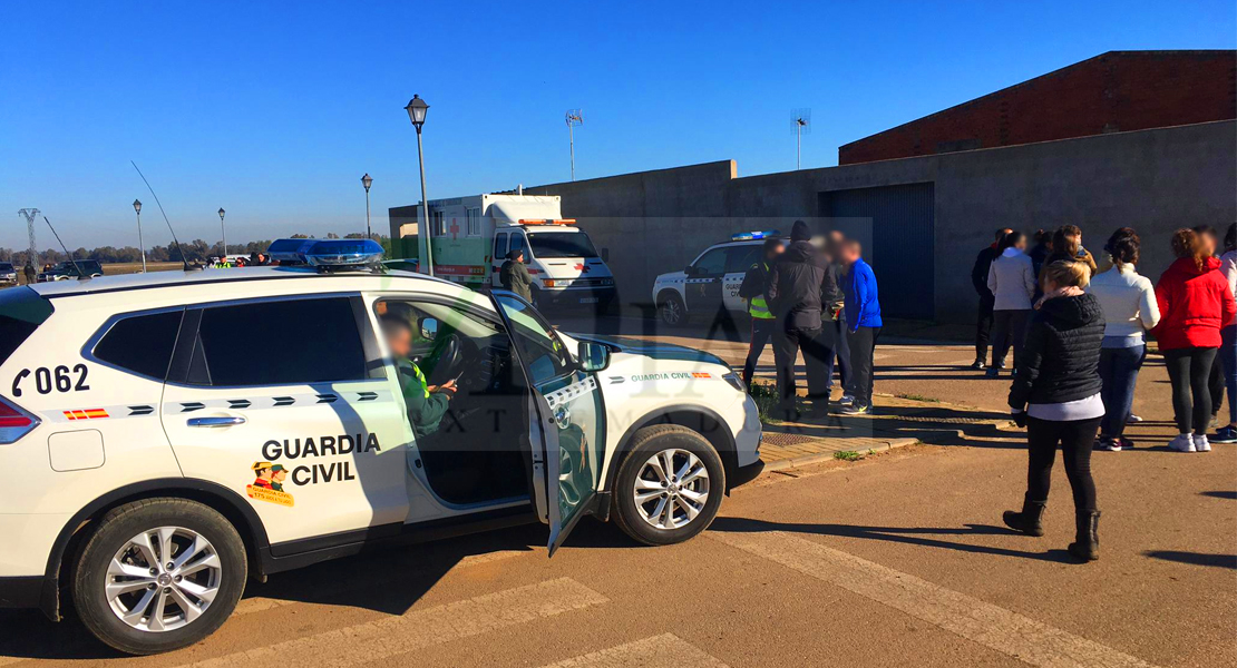 Imágenes de la búsqueda de un vecino desaparecido en Talavera la Real (Badajoz)