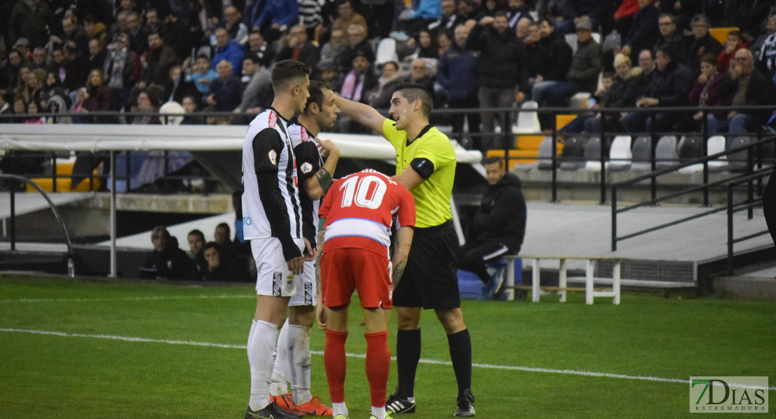 Imágenes del CD. Badajoz 4 - 0 Recreativo Granada