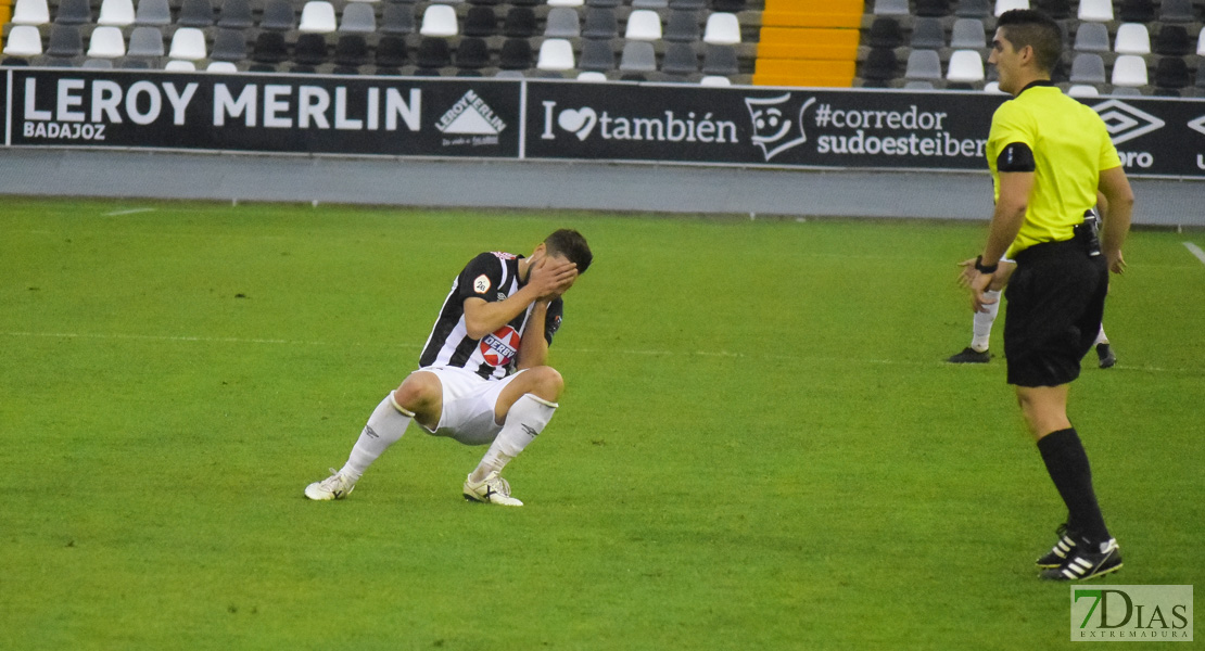 Imágenes del CD. Badajoz 4 - 0 Recreativo Granada