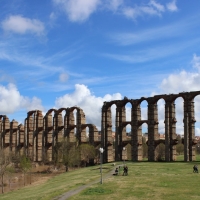 La Real Academia de Extremadura avala la romanidad del acueducto de ‘Los Milagros’