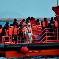 Canarias acoge una embarcación con más de 50 inmigrantes