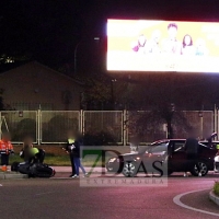 Accidente en la rotonda del Hotel Río en Badajoz