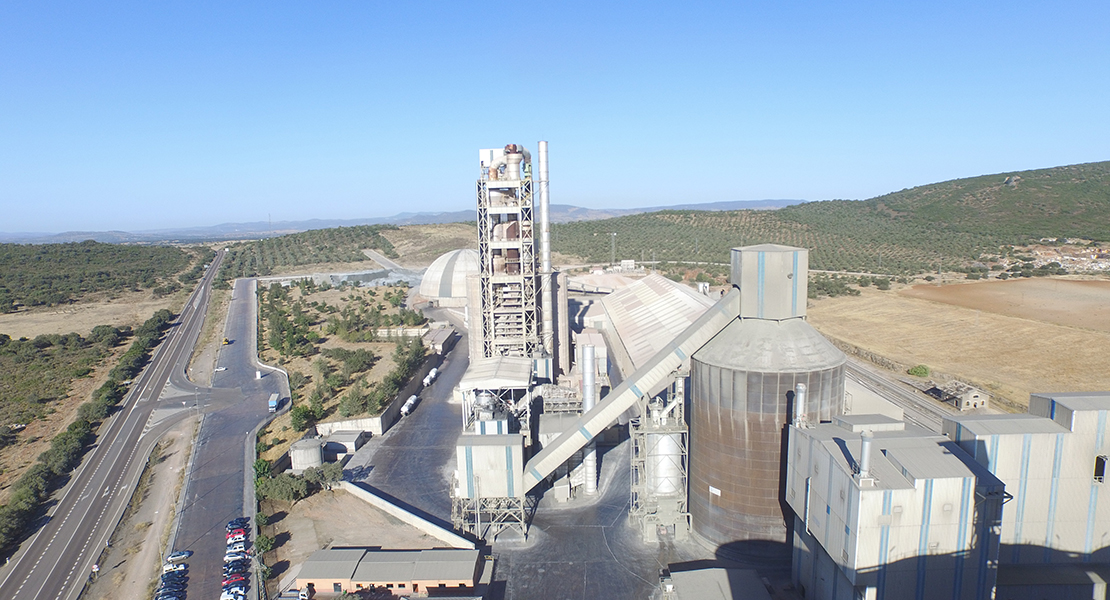 Presentan alegaciones al proyecto de incineradora de neumáticos en la sierra de Alconera