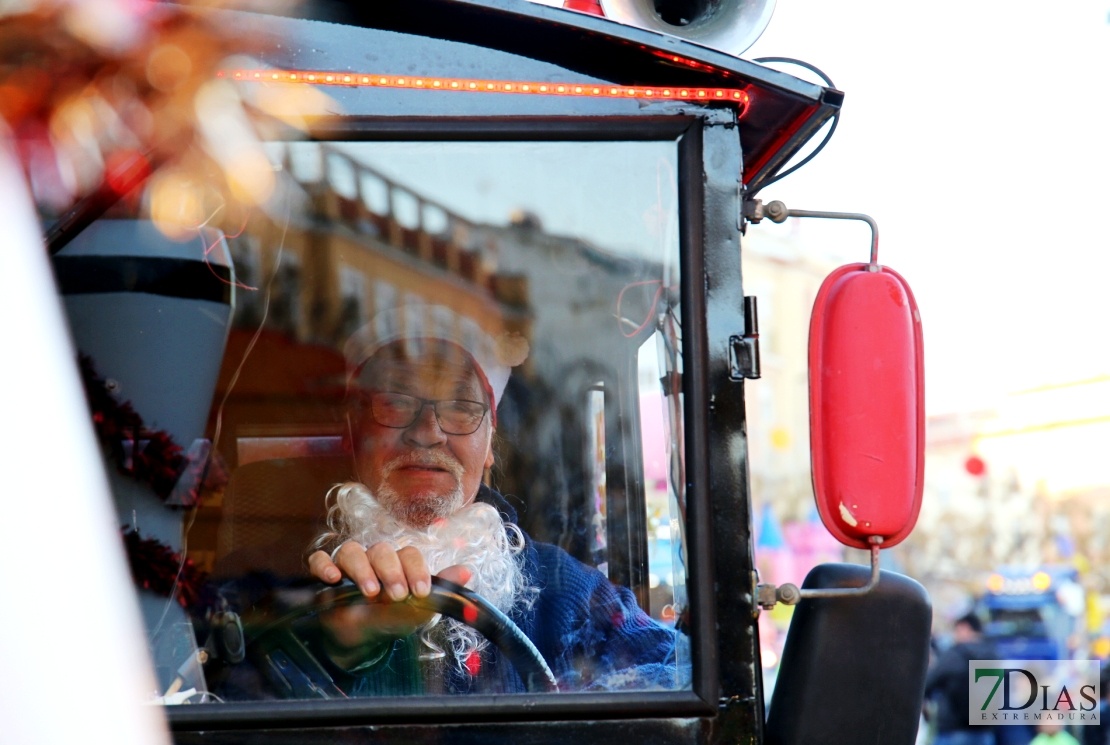 La Cabalgata de Los Reyes Magos deja ilusión y felicidades en Badajoz