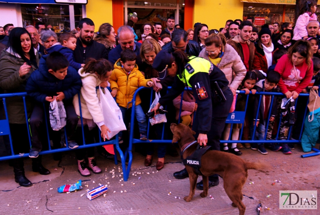 La Cabalgata de Los Reyes Magos deja ilusión y felicidades en Badajoz