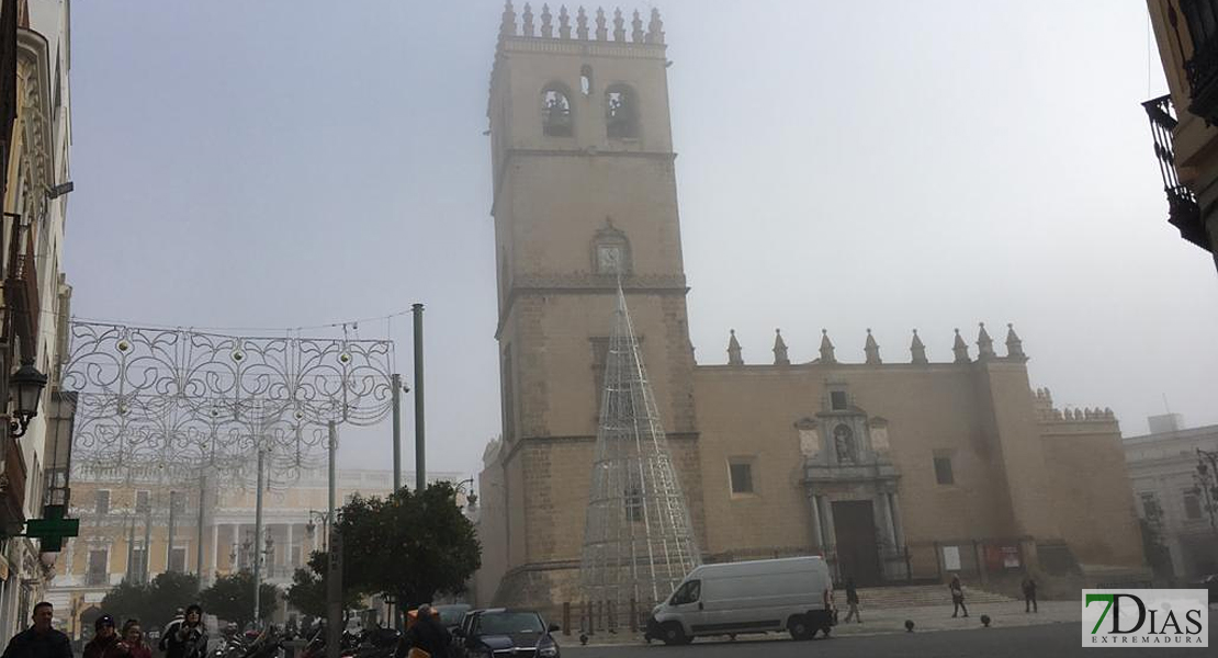 La niebla y el frío, principales protagonistas de la mañana en Badajoz