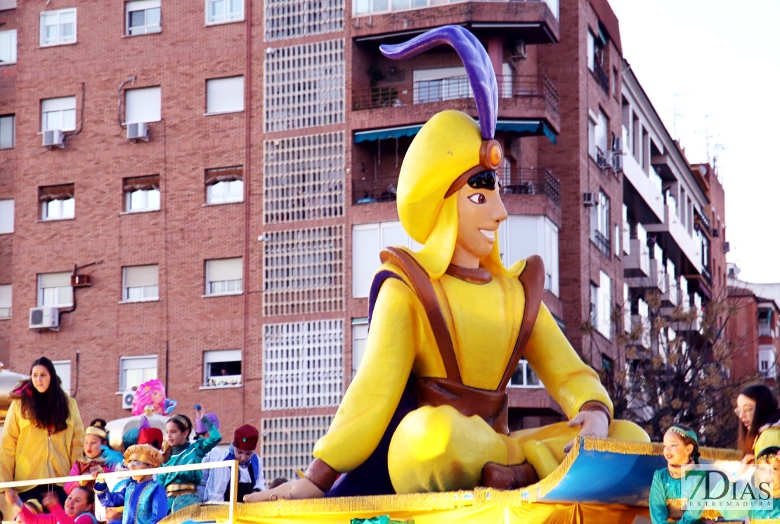 La Cabalgata de Los Reyes Magos deja ilusión y felicidades en Badajoz