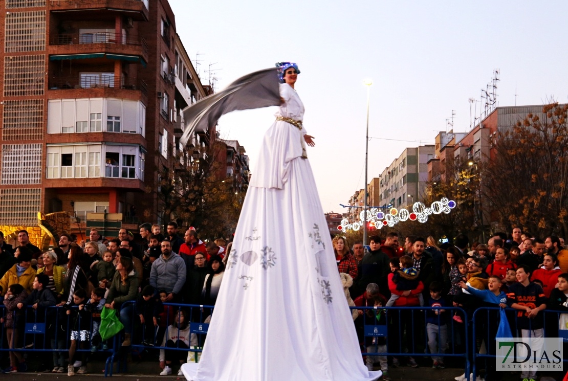 La Cabalgata de Los Reyes Magos deja ilusión y felicidades en Badajoz