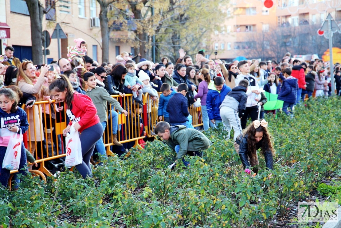 La Cabalgata de Los Reyes Magos deja ilusión y felicidades en Badajoz