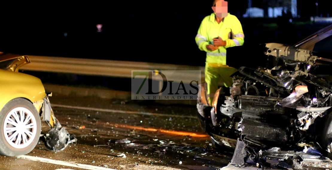 Grave accidente en el peligroso puente de la Carretera de Campo Maior/Autovía A5