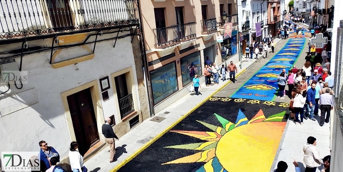 El corcho y el Corpus Christi buques insignia de San Vicente de Alcántara