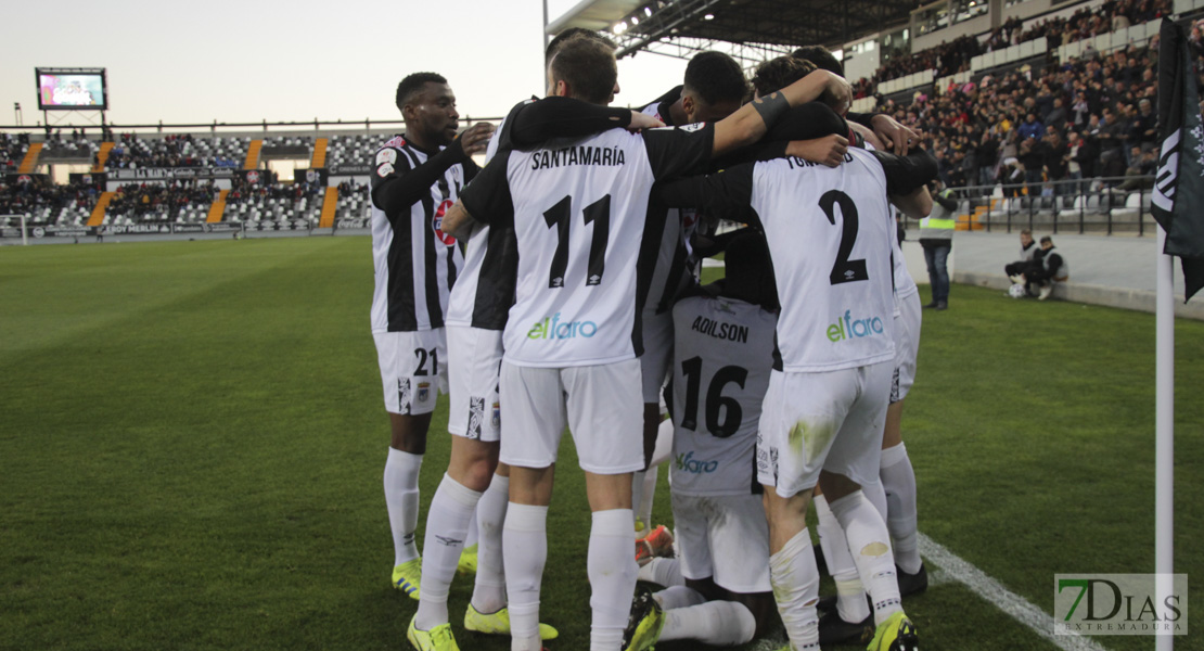 Imágenes del CD. Badajoz 2 - 1 UD Las Palmas de Copa del Rey