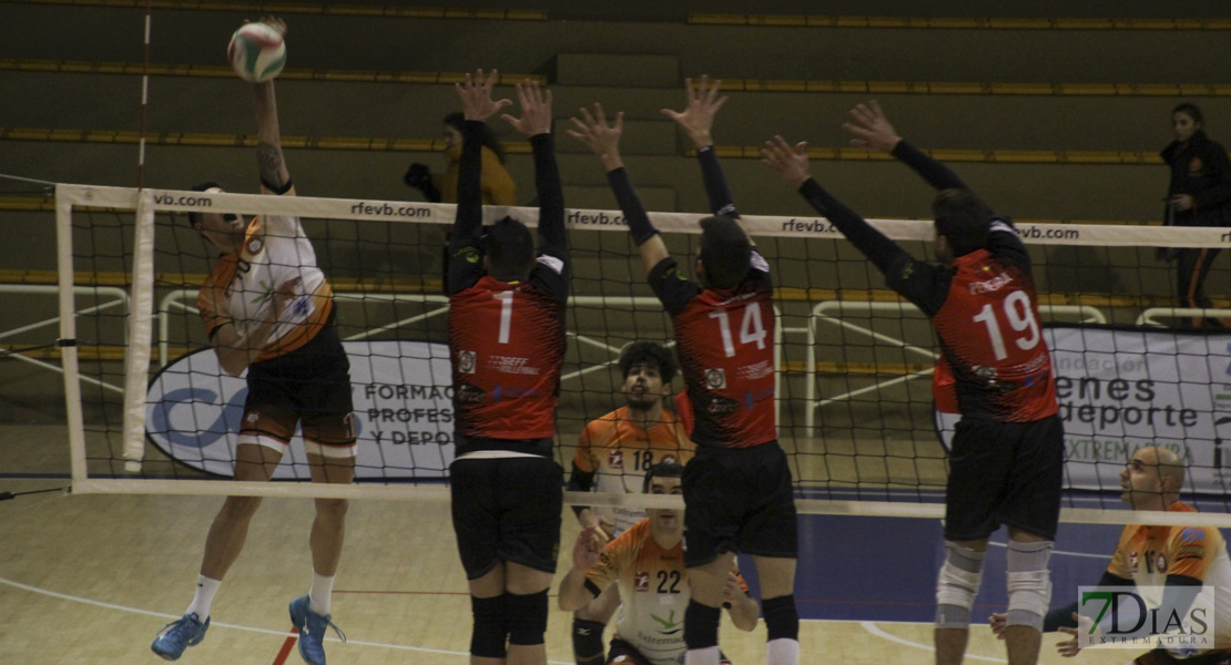 Imágenes del Pacense Voleibol 3 - 0 Collado Villalba