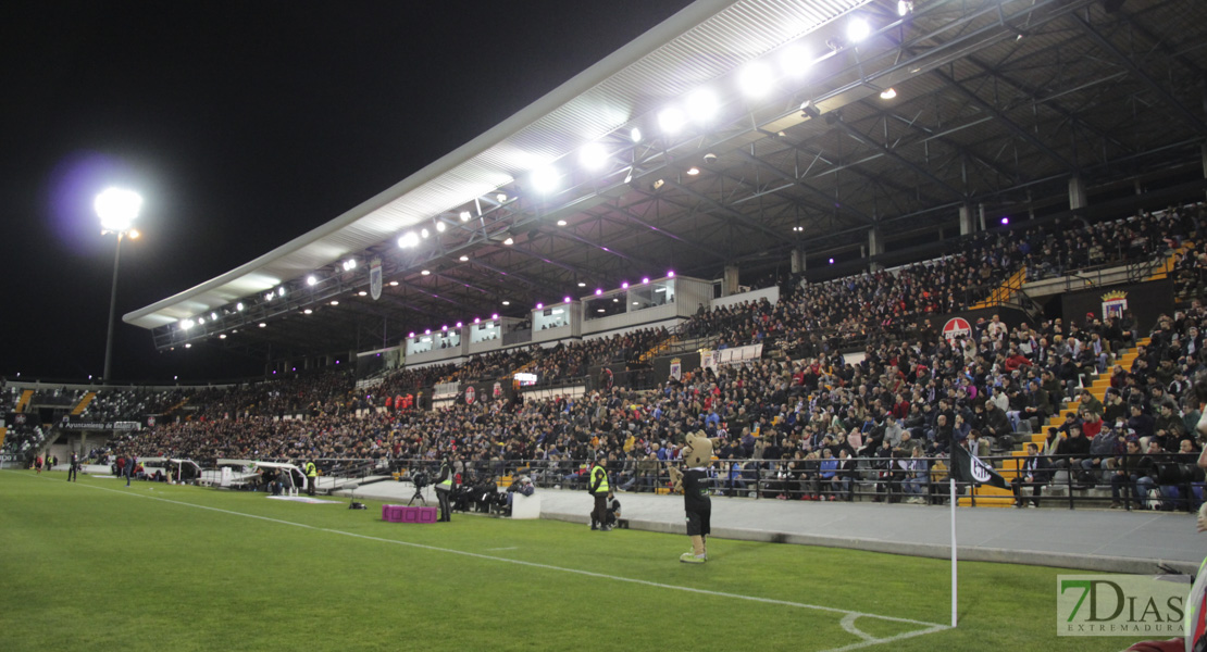 Imágenes de la victoria del CD. Badajoz sobre el Eibar