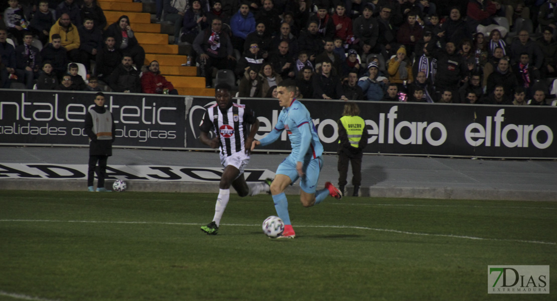 Imágenes de la victoria del CD. Badajoz sobre el Eibar