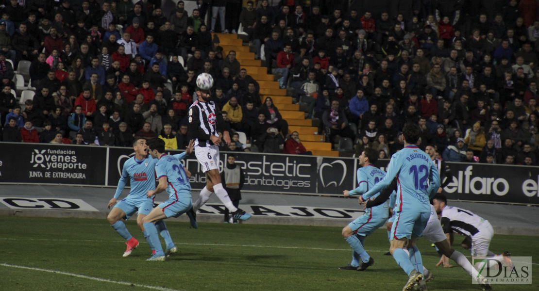 Imágenes de la victoria del CD. Badajoz sobre el Eibar