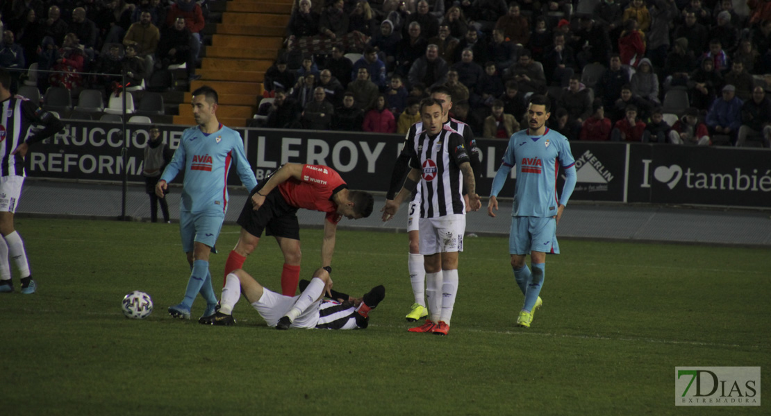 Imágenes de la victoria del CD. Badajoz sobre el Eibar