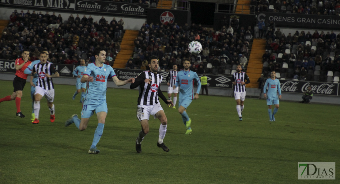 Imágenes de la victoria del CD. Badajoz sobre el Eibar