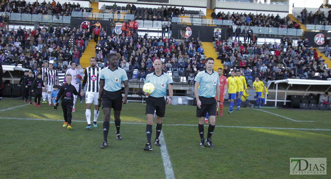 Imágenes del CD. Badajoz 0 - 0 Cádiz B